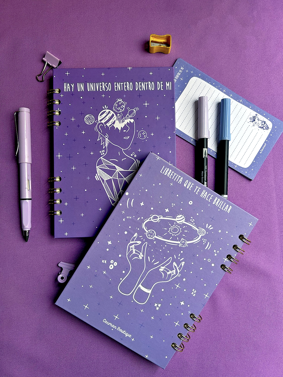 Libreta “HAY UN UNIVERSO ENTERO DENTRO DE MÍ”